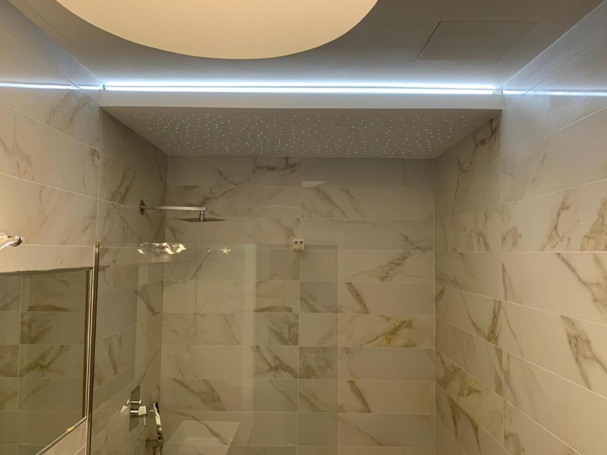 Penthouse Aureliana Attico Con Piscina A Roma Apartment Exterior photo