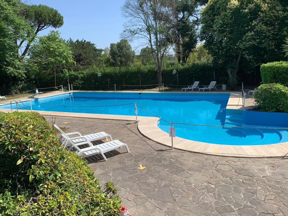 Penthouse Aureliana Attico Con Piscina A Roma Apartment Exterior photo